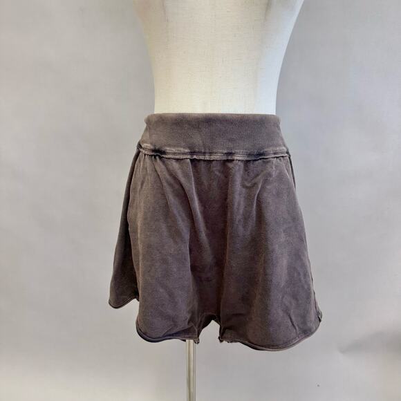 Free People Movement Hot Shot Harem Shorts in Washed Black size Large - Picture 15 of 15